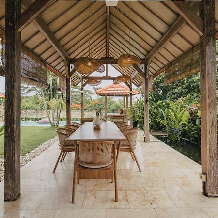 Tropical Villa Indah Uluwatu  Exterior photo