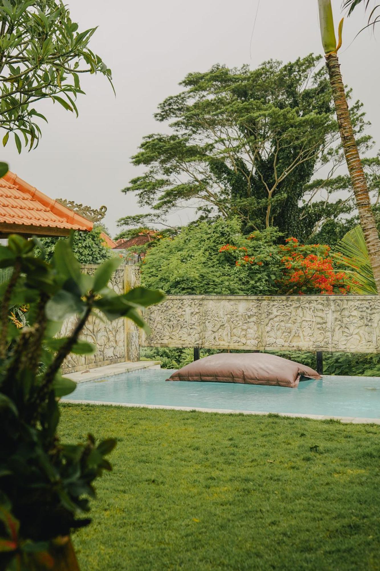 Tropical Villa Indah Uluwatu  Exterior photo