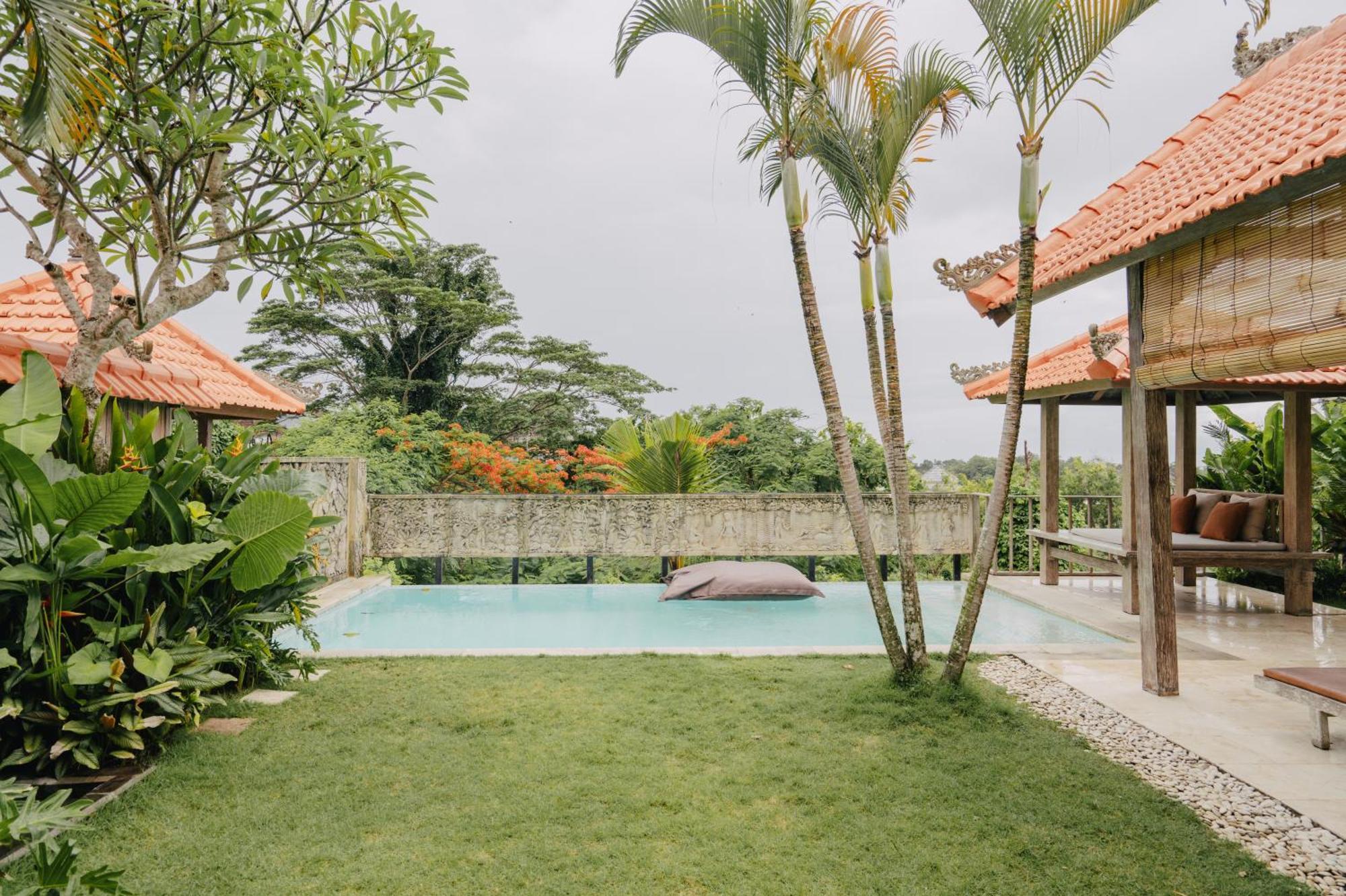 Tropical Villa Indah Uluwatu  Exterior photo